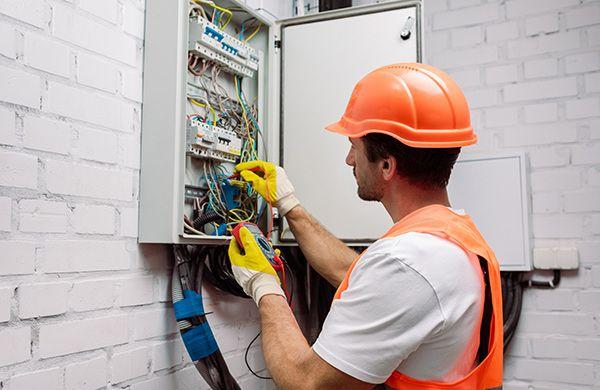 Électricien à Rumegies